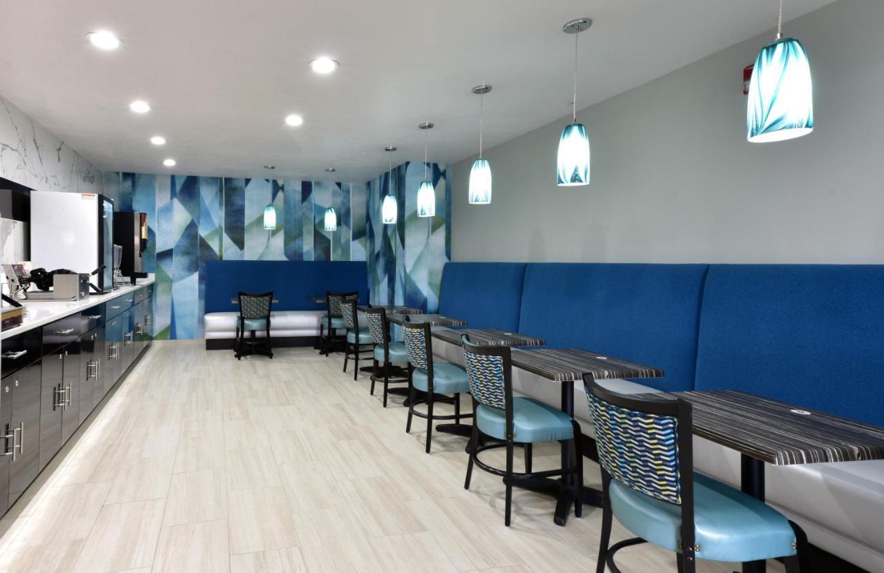 Days Inn By Wyndham ספרינגוויל מראה חיצוני תמונה