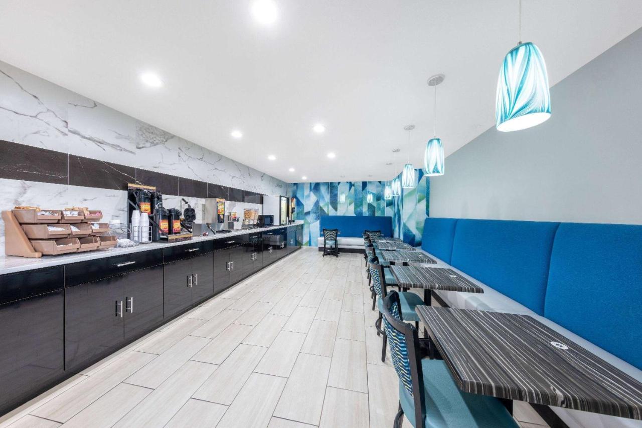 Days Inn By Wyndham ספרינגוויל מראה חיצוני תמונה